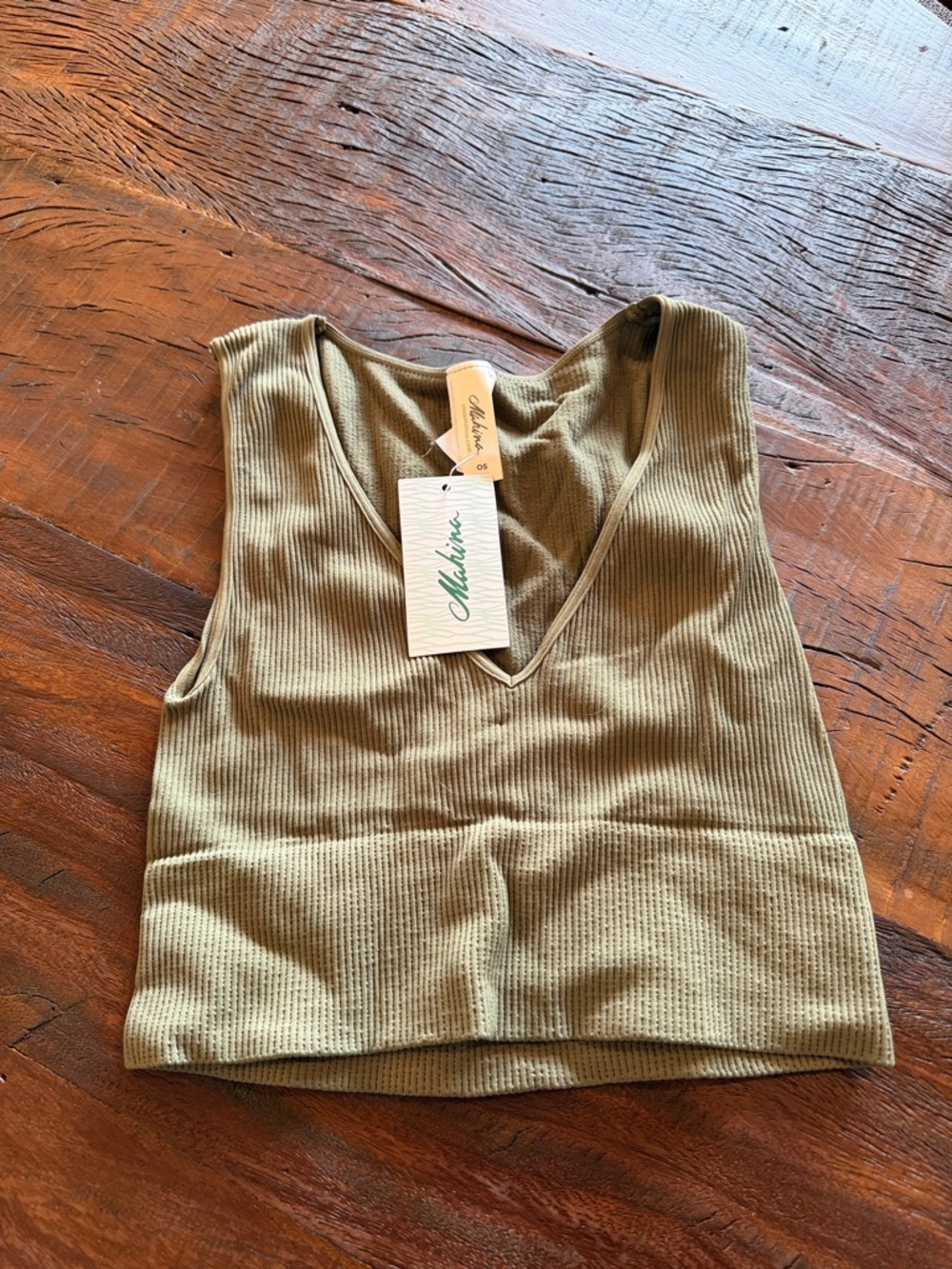 Mahina olive green Kalua tank top v neck crop top shirt one size NWT